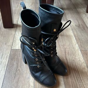 Stuart Weitzman Veruka Boots